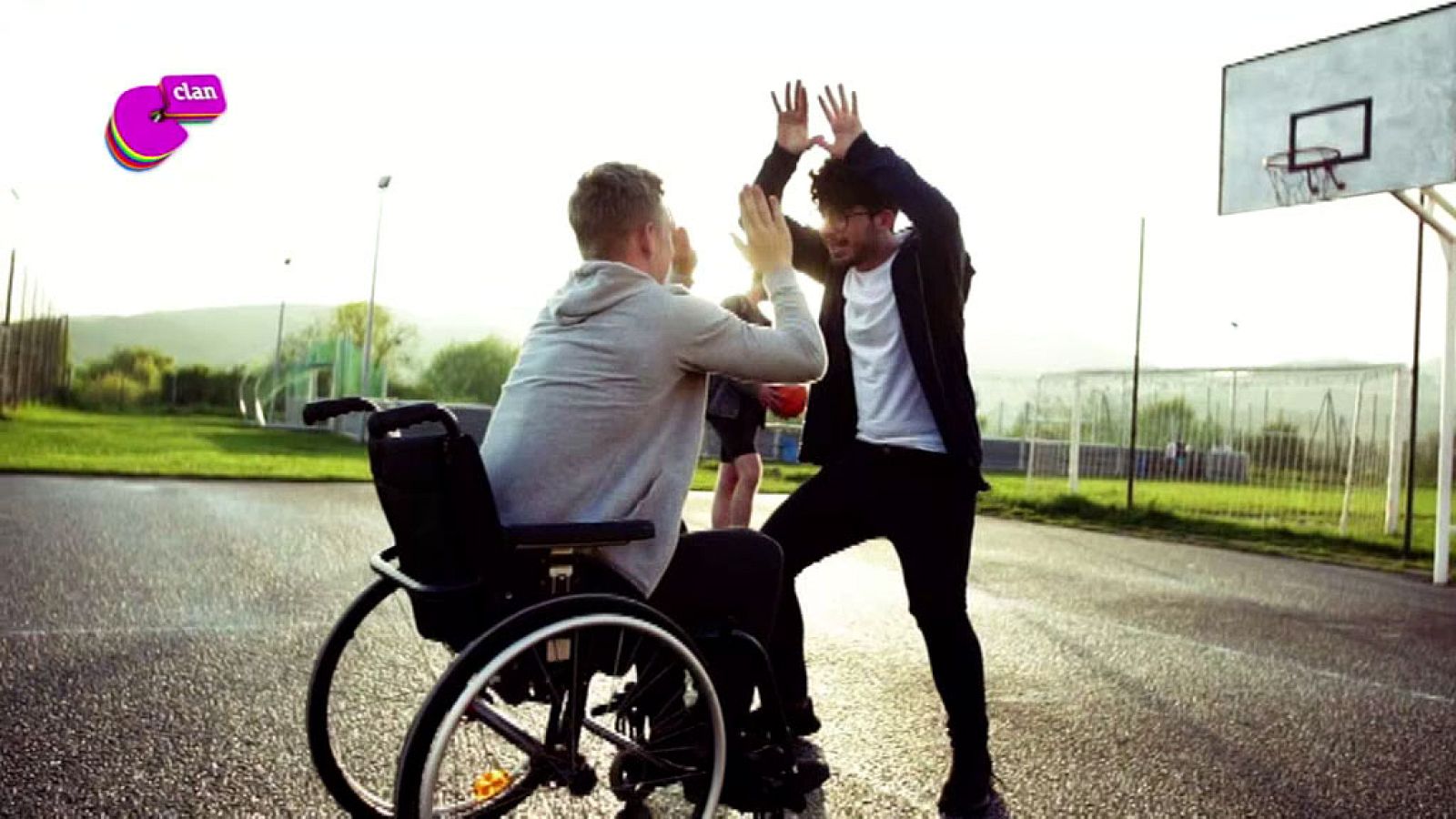 CAMPAÑA 'CIUDADES SOSTENIBLES' - Borrando barreras - El mes de... | Ver