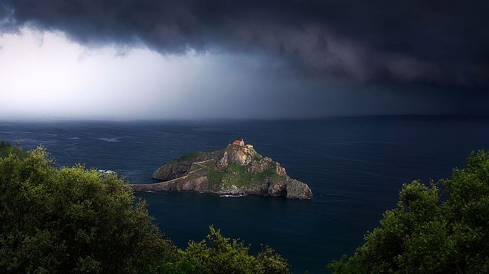 El tiempo - Fuertes chubascos en Euskadi, Castilla y León, La Rioja y Navarra