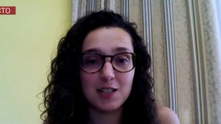 Informativo 24h - Una joven investigadora española halla una vía para detectar de forma más precisa el cáncer de colon, próstata, mama y pulmón