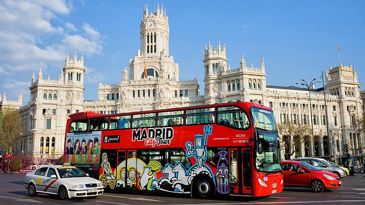 Telediario 1 - Autocares turísticos: Sin viajeros y sin ingresos