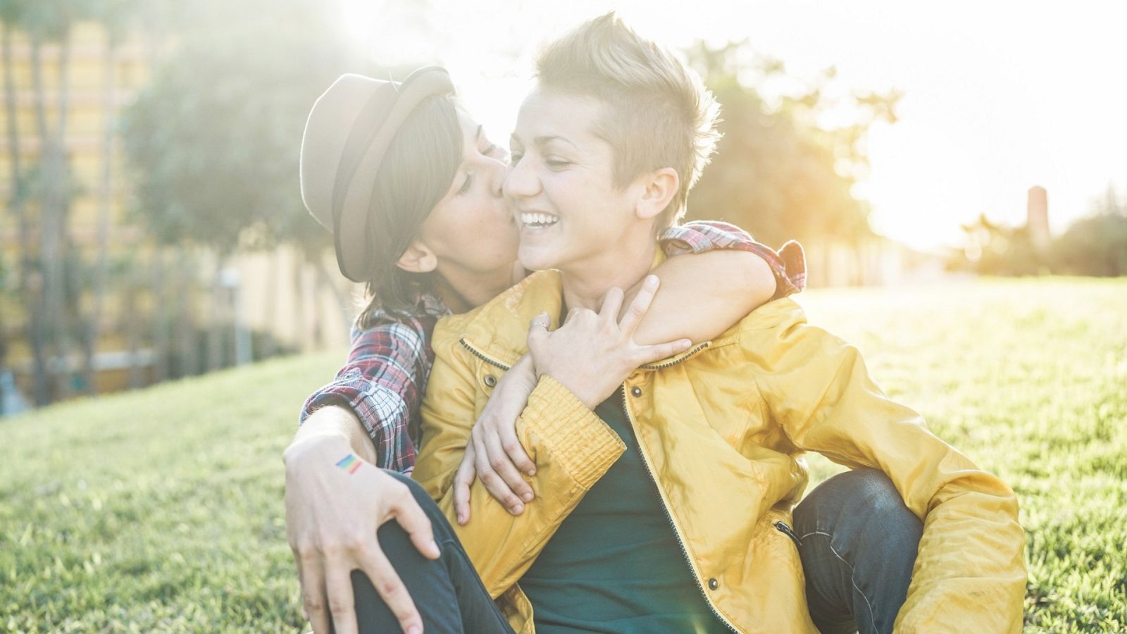 El amor lésbico, oculto y silenciado por la historia durante siglos