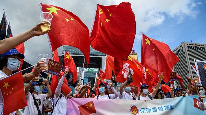 Telediario 1 - China ratifica la polémica ley de seguridad nacional para Hong Kong