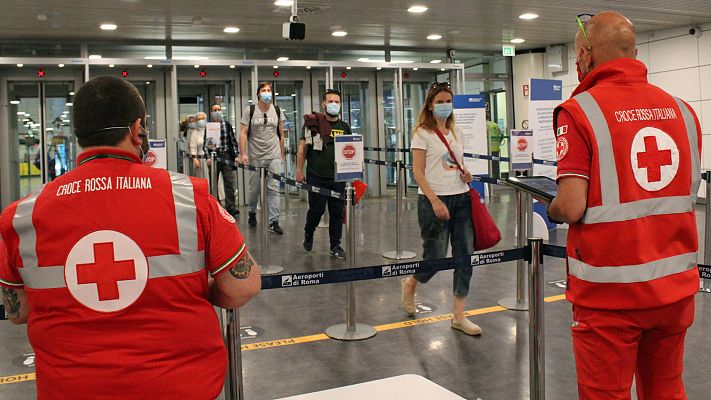 Telediario 1 - Italia se desmarca de la apertura acordada por la UE y mantiene la cuarentena obligatoria a terceros países