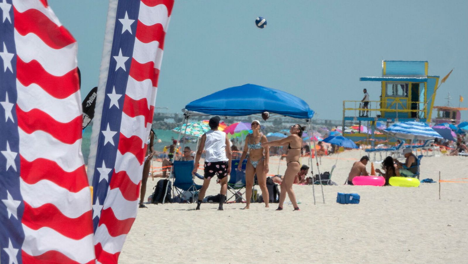 Estados Unidos mejora el dato de empleo mientras se prepara para un aumento de casos de coronavirus - RTVE.es - Telediario 1 | Ver