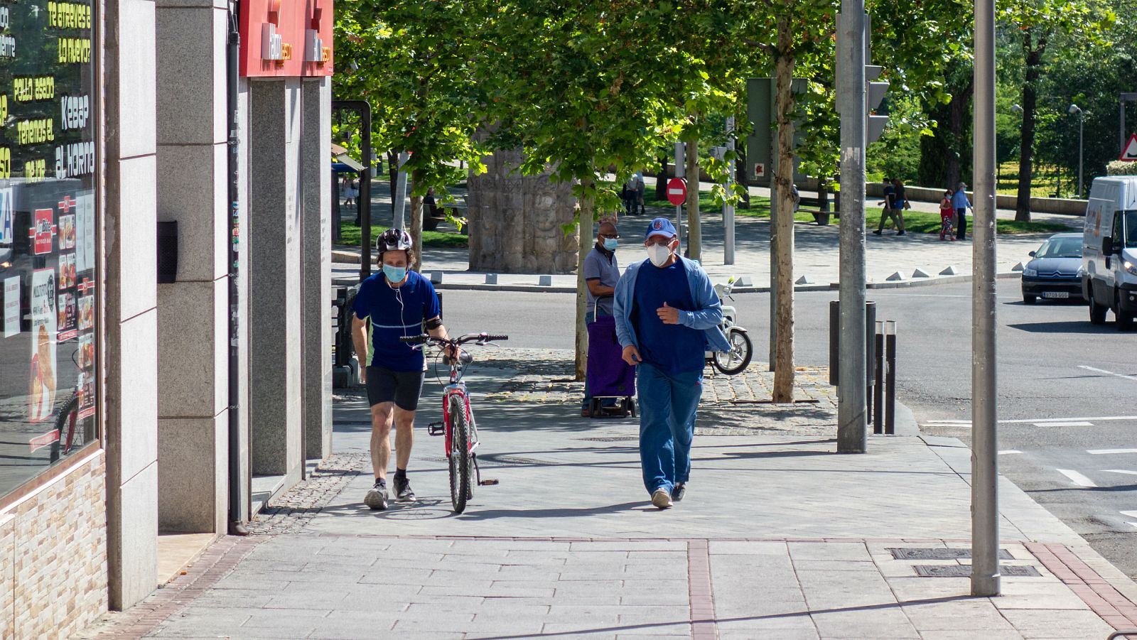 España registra más de 60 brotes de coronavirus y Sanidad alerta de los focos "mixtos"