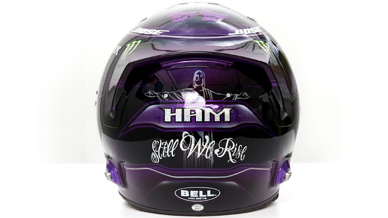 Hamilton presenta su nuevo casco reivindicativo contra el racismo - TDP Club | Ver