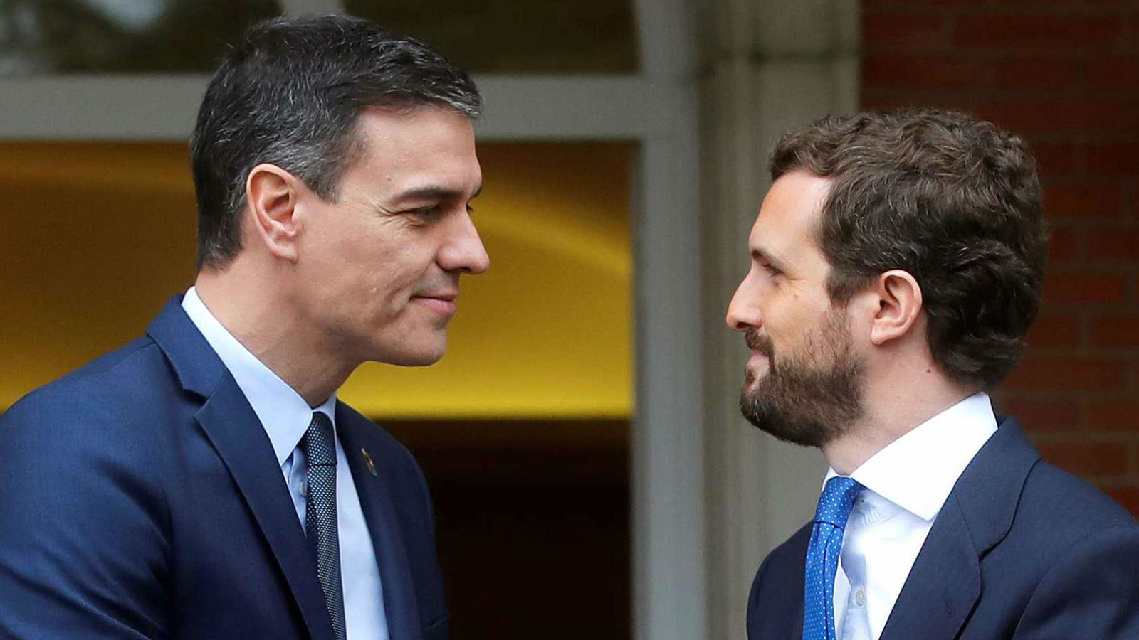 Casado confía en seguir negociando un pacto sanitario para la reconstrucción pero no en uno económico - RTVE.es - Telediario 1 | Ver