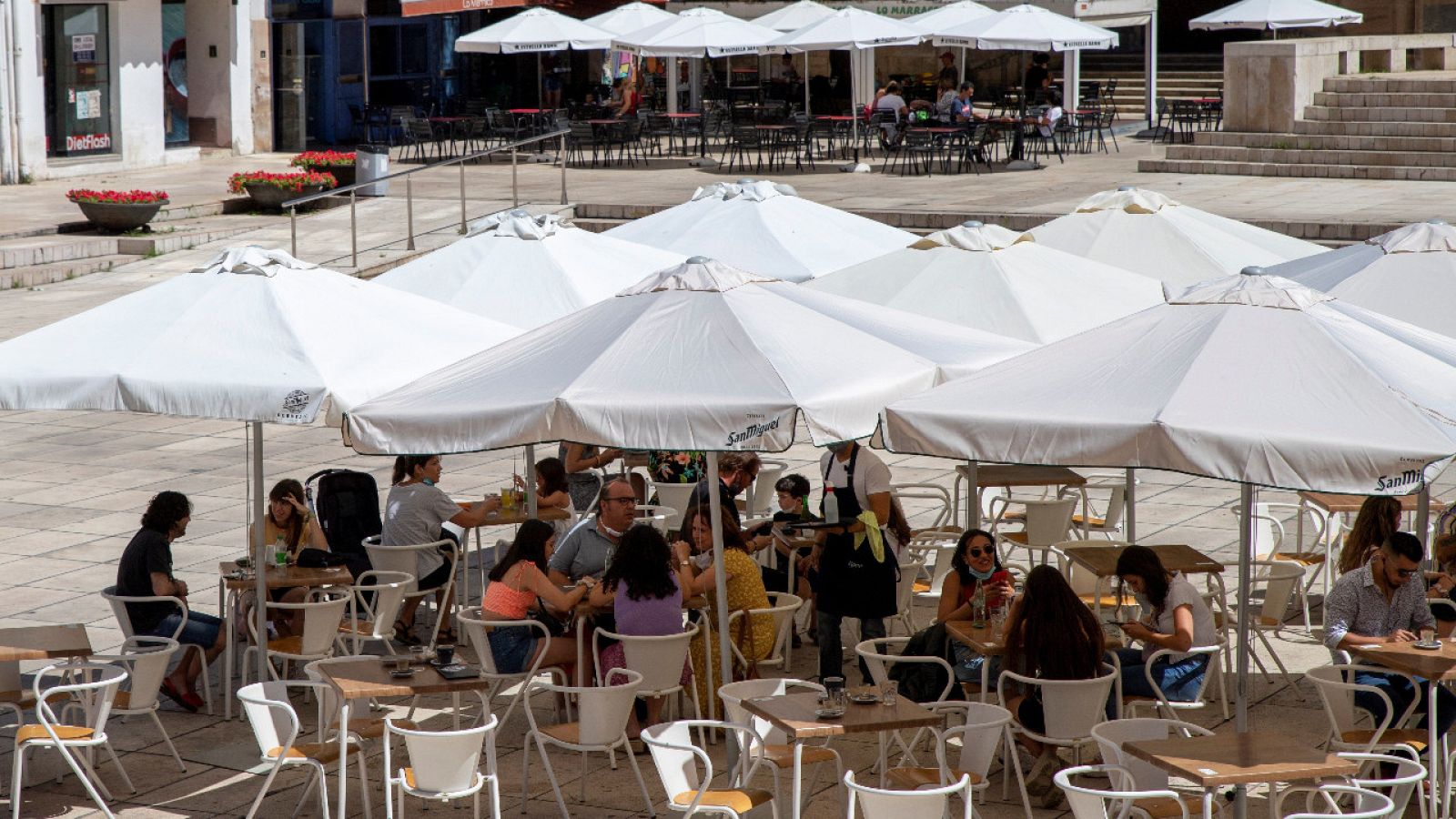 Sanidad señala que si se controlan los brotes "no harán falta medidas de Estado" | Ver