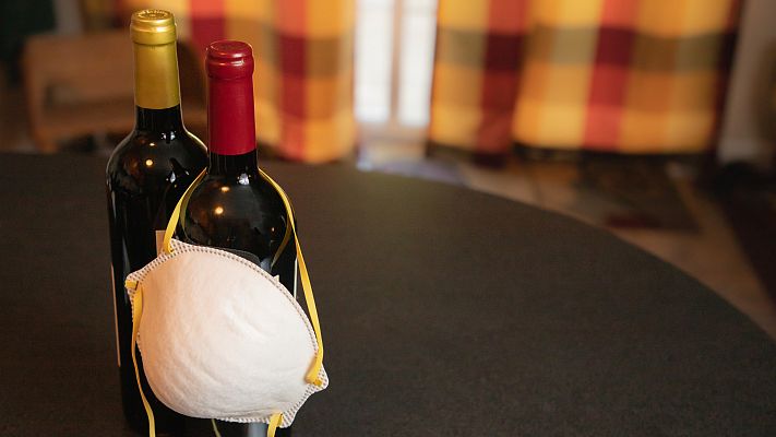 Telediario 1 - Enoturismo: una alternativa libre de coronavirus para este verano