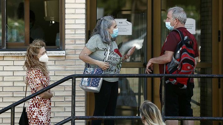 Telediario 1 - España registra más de 70 brotes activos de coronavirus