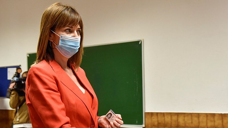 Idoia Mendia: "Vamos a utilizar cada papeleta en reconstruir econ�mica y socialmente Euskadi"