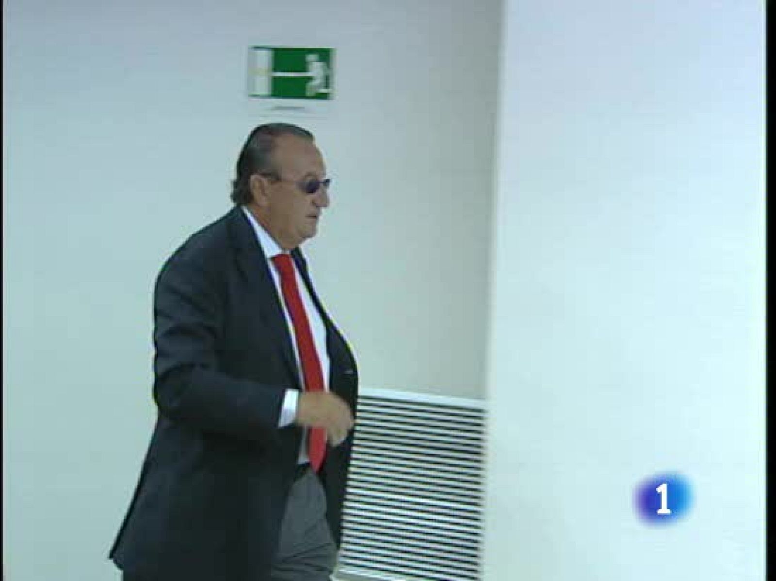 Las Cortes ya tienen la petición del Supremo para que concedan los suplicatorios de Bárcenas y Merino | Ver