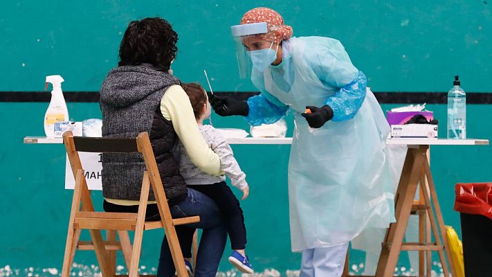 Telediario 1 - Los nuevos brotes en España incrementan las medidas restrictivas en varias regiones