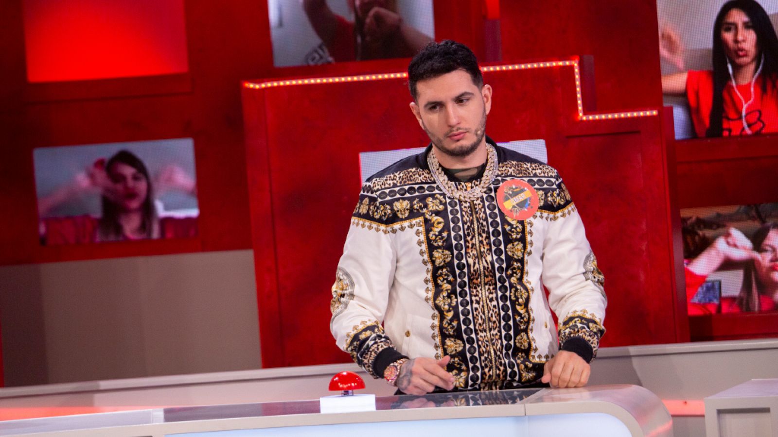 Omar Montes y su pasión por las tortugas | Ver