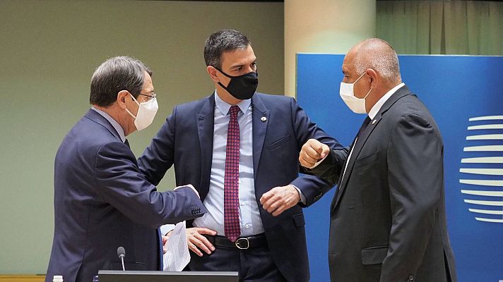 Telediario 1 - Los Veintisiete continúan por tercer día las negociaciones con pocas probabilidades de éxito