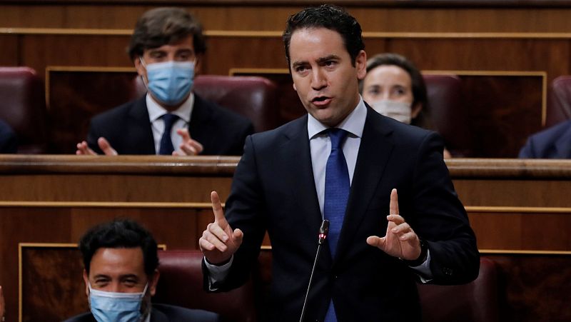 El PP acusa a Iglesias de robar la tarjeta de su exasesora y a Sánchez, de sentar a "las cloacas" en el Gobierno
