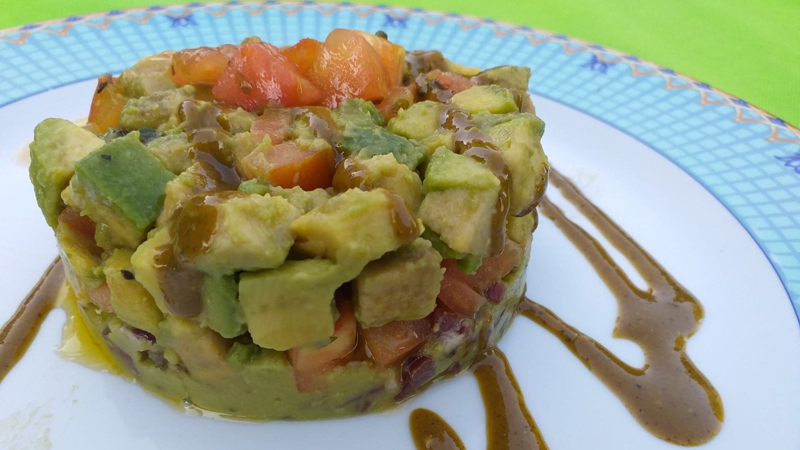 Receta de tartar de aguacate y jamón | Ver
