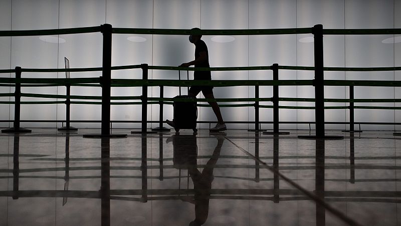 El Gobierno insiste en que España es un país "seguro" a pesar de los brotes de coronavirus