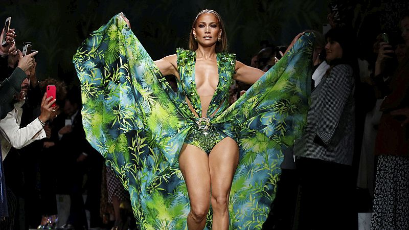 Corazón - Los "curiosos" 51 años de Jennifer López