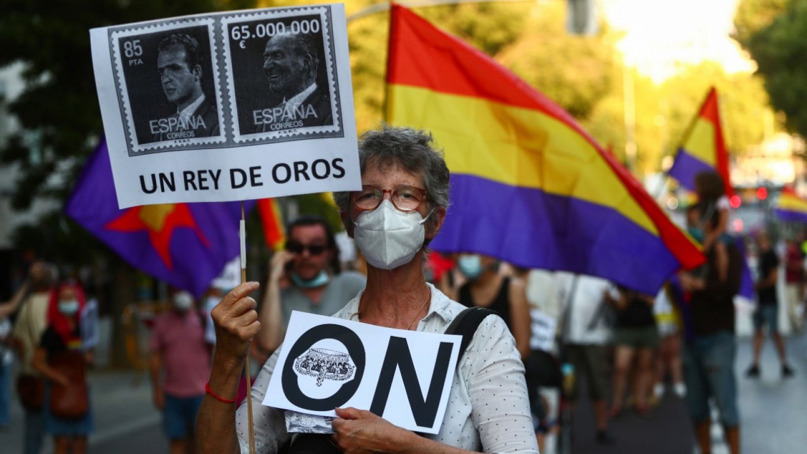 Una marcha reivindica la república en Madrid contra una monarquía "corrupta"