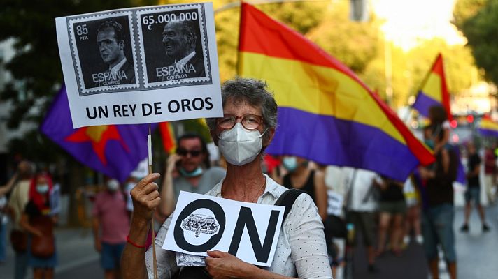 Telediario 1 - Una marcha reivindica la república en Madrid contra una monarquía "corrupta"