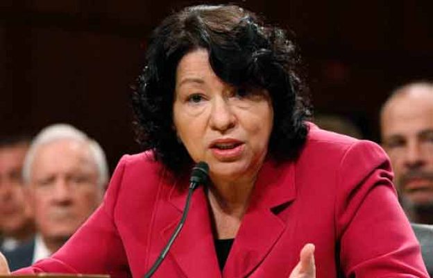  - Primera hispana en el Supremo