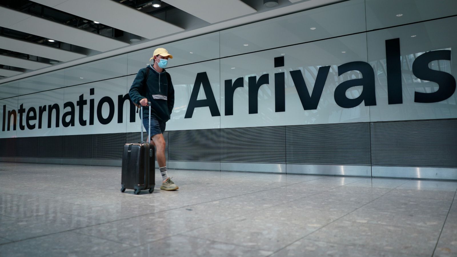 Malestar en el Reino Unido por la cuarentena obligatoria