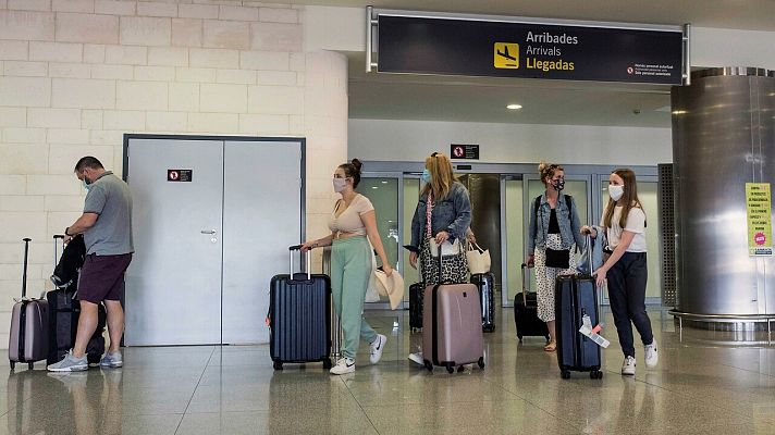 Telediario 1 - Reino Unido desaconseja los viajes a España, incluidas las islas Baleares y Canarias