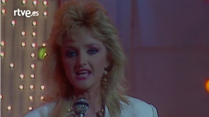 Superstar - Presentado por Kiko Ledgard y Deli Huelva