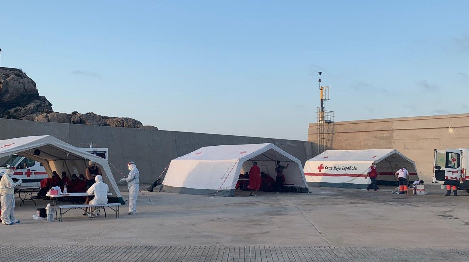 Cerrado el campamento para la cuarentena de inmigrantes en Cartagena | Ver