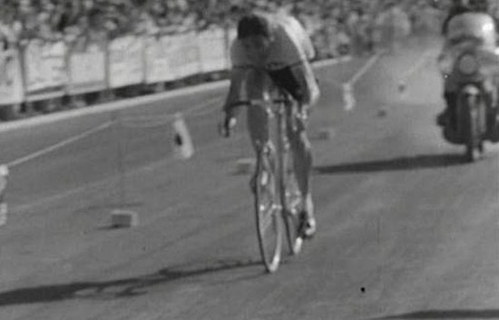 Merckx, un histórico que también se llevó la Vuelta - Deportes en el Archivo de RTVE | Ver