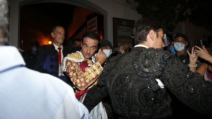 D Corazón - Ana Soria no acompaña a Enrique Ponce en el ruedo