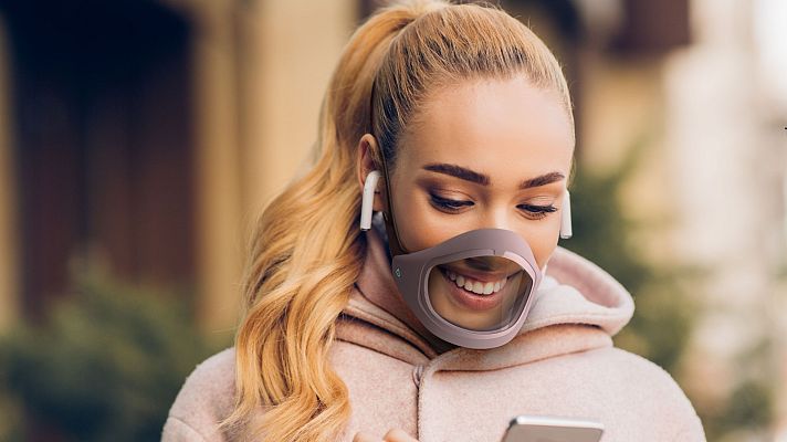 Telediario 1 - Mascarillas inteligentes, un proyecto sostenible e inclusivo