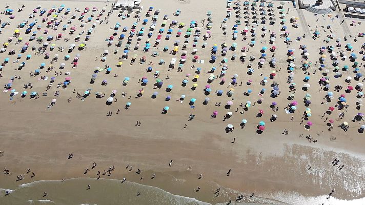 Telediario 1 - Un agosto playero diferente por el coronavirus