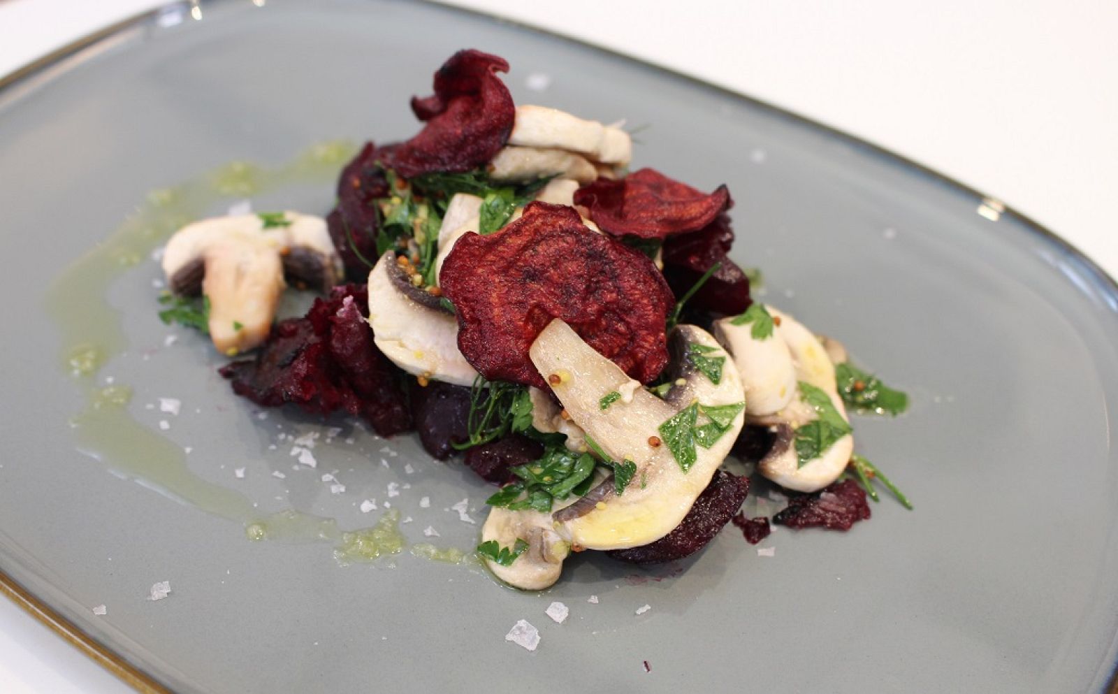 Ensalada de remolacha y champiñones | Ver