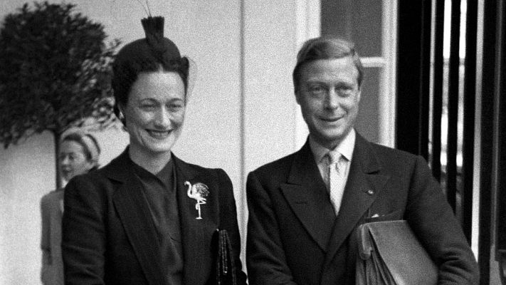 Telediario 1 - Eduardo VIII y otras polémicas abdicaciones en Europa