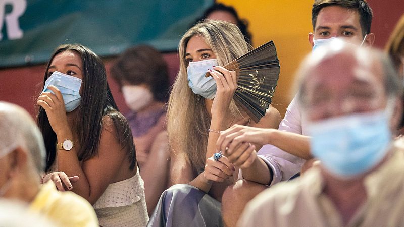 Ana Soria va por primera vez a ver torear a Enrique Ponce