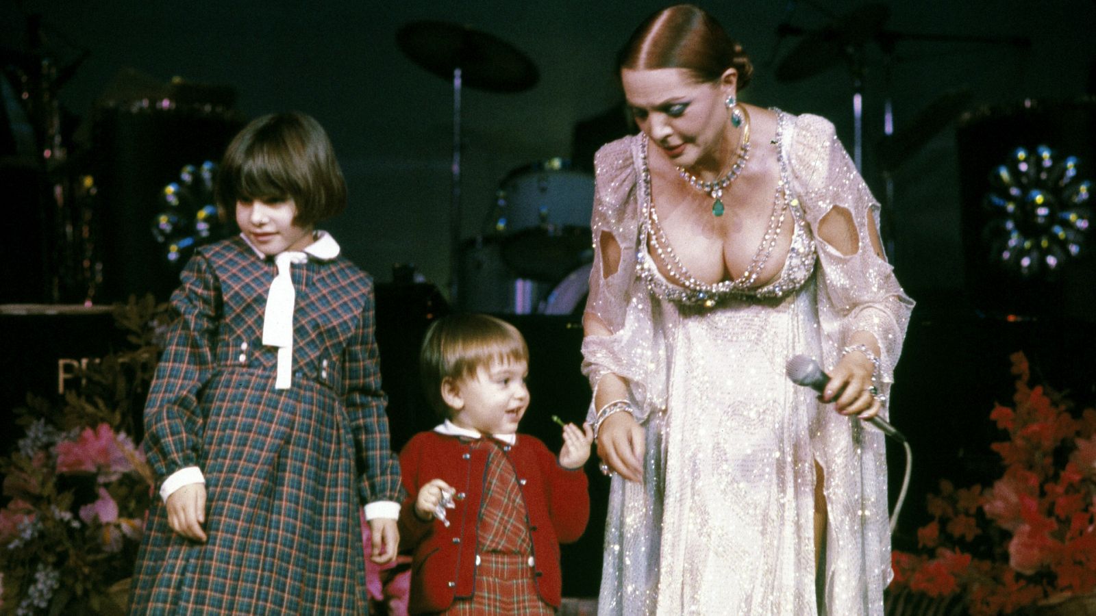 Los hijos de Sara Montiel: un aborto y dos adopciones