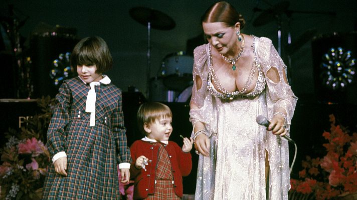 Lazos de sangre - Los hijos de Sara Montiel: un aborto y dos adopciones