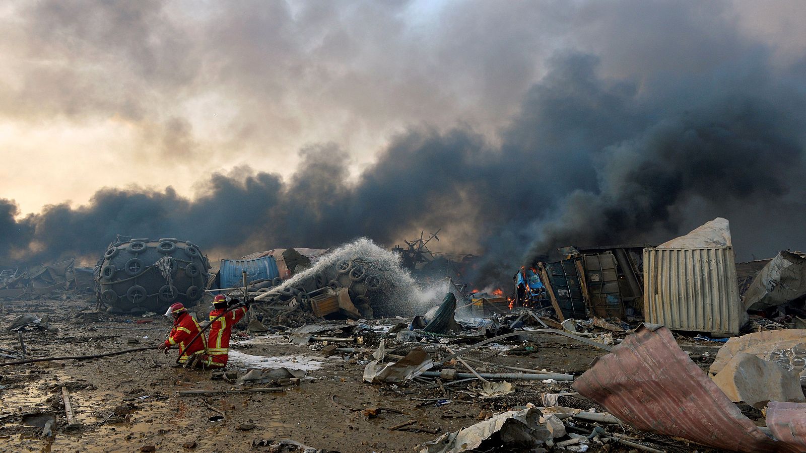 Aumentan a 100 los muertos por la explosión en Beirut | Ver