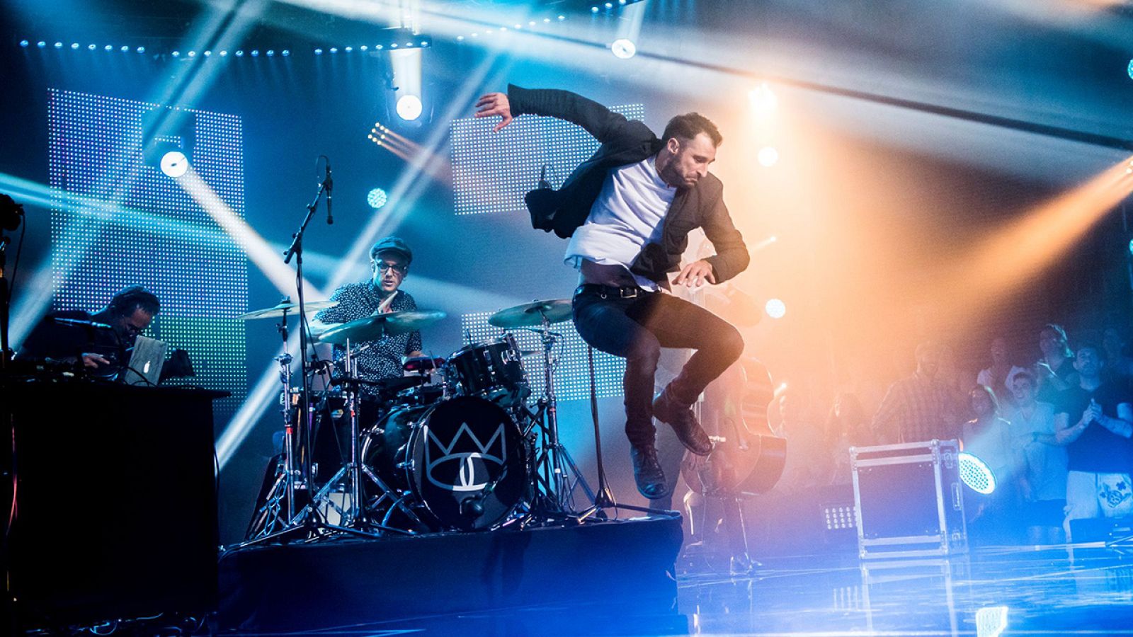 La Hora Musa - THE CAT EMPIRE "Brigther Than Gold"