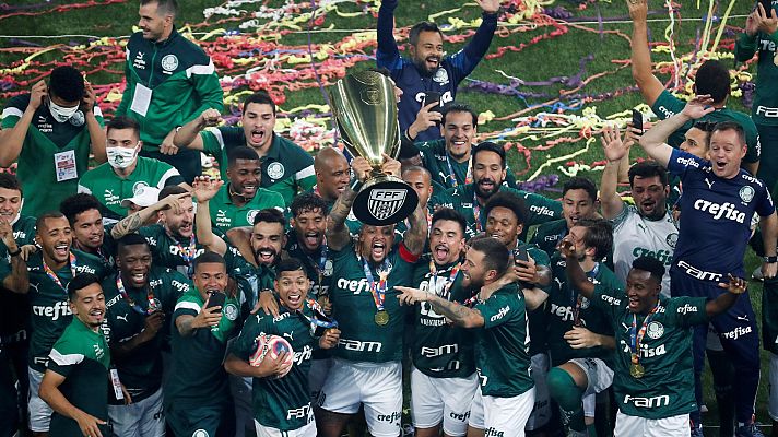 Telediario 1 - Los aficionados del Palmeiras celebran el Campeonato Paulista sin mascarillas