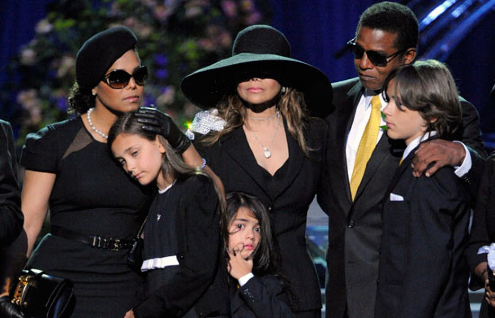 Mark Lester afirma ser el padre biológico de Paris Jackson