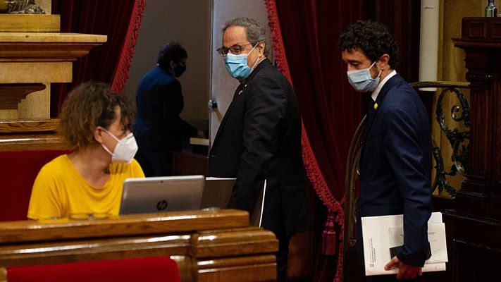 Telediario 1 - Torra pide el cese del secretario general del Parlament por suprimir varias resoluciones sobre el rey