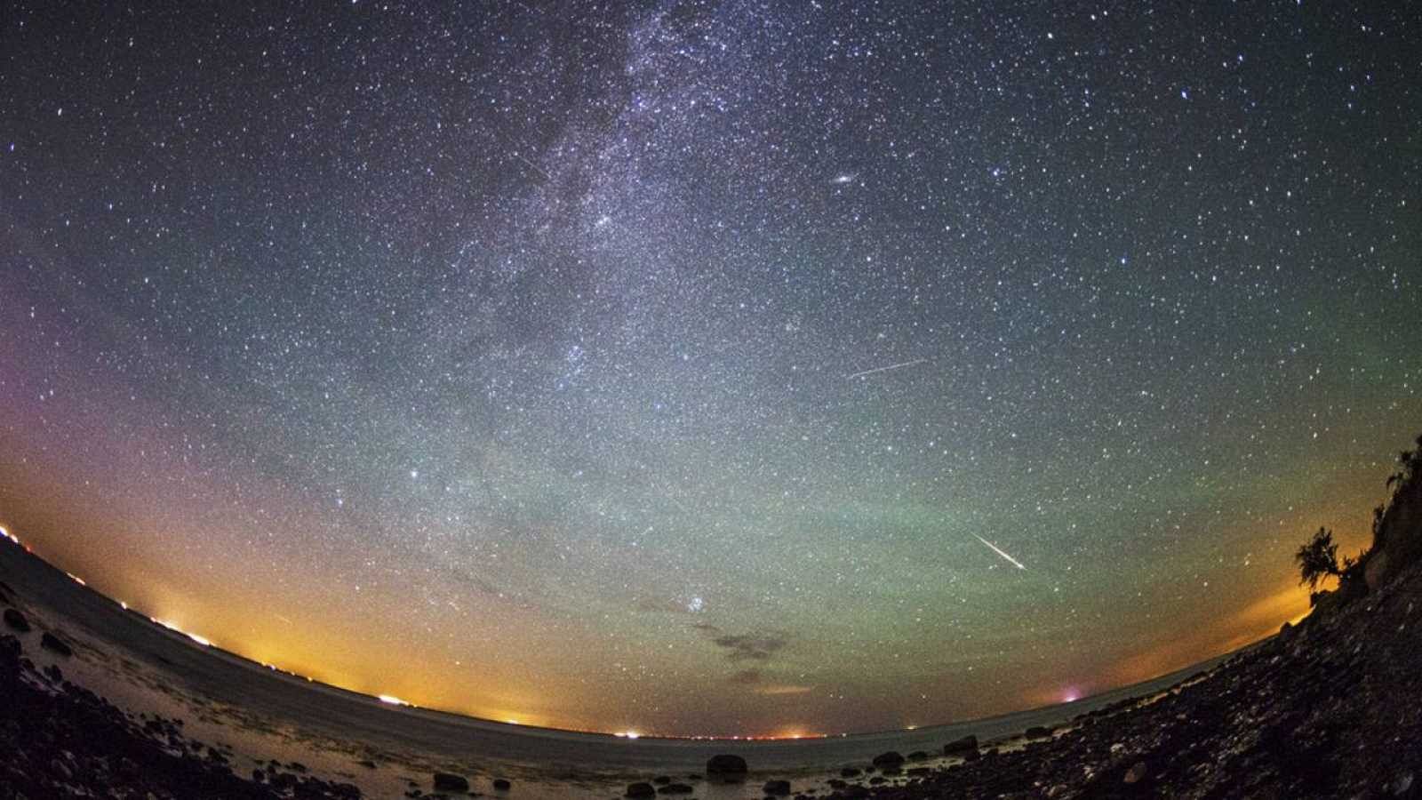 Las Perseidas llegan a su máximo visible en la madrugada del 11 al 12 de agosto - Informativo 24h | Ver