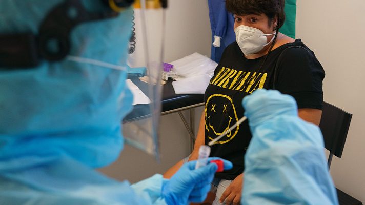 Telediario 1 - Cribados masivos en Cataluña para detener la propagación del virus