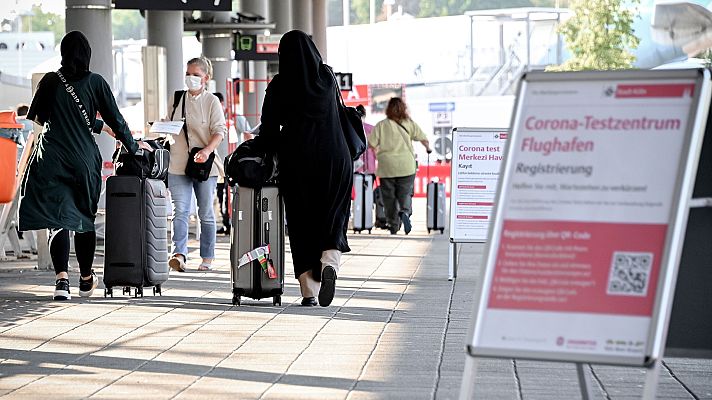 Telediario 1 - PCR y cuarentenas para los viajeros procedentes de España
