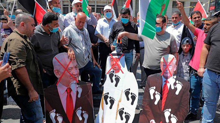 Telediario 1 - Los palestinos protestan por el acuerdo entre Estados Unidos e Israel