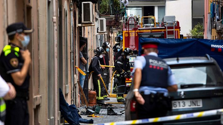 Telediario 1 - Mueren tres personas en un incendio en el barrio barcelonés de la Barceloneta