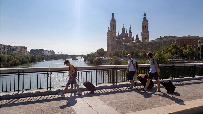 Telediario 1 - La segunda operación salida del verano se resiente debido a los brotes